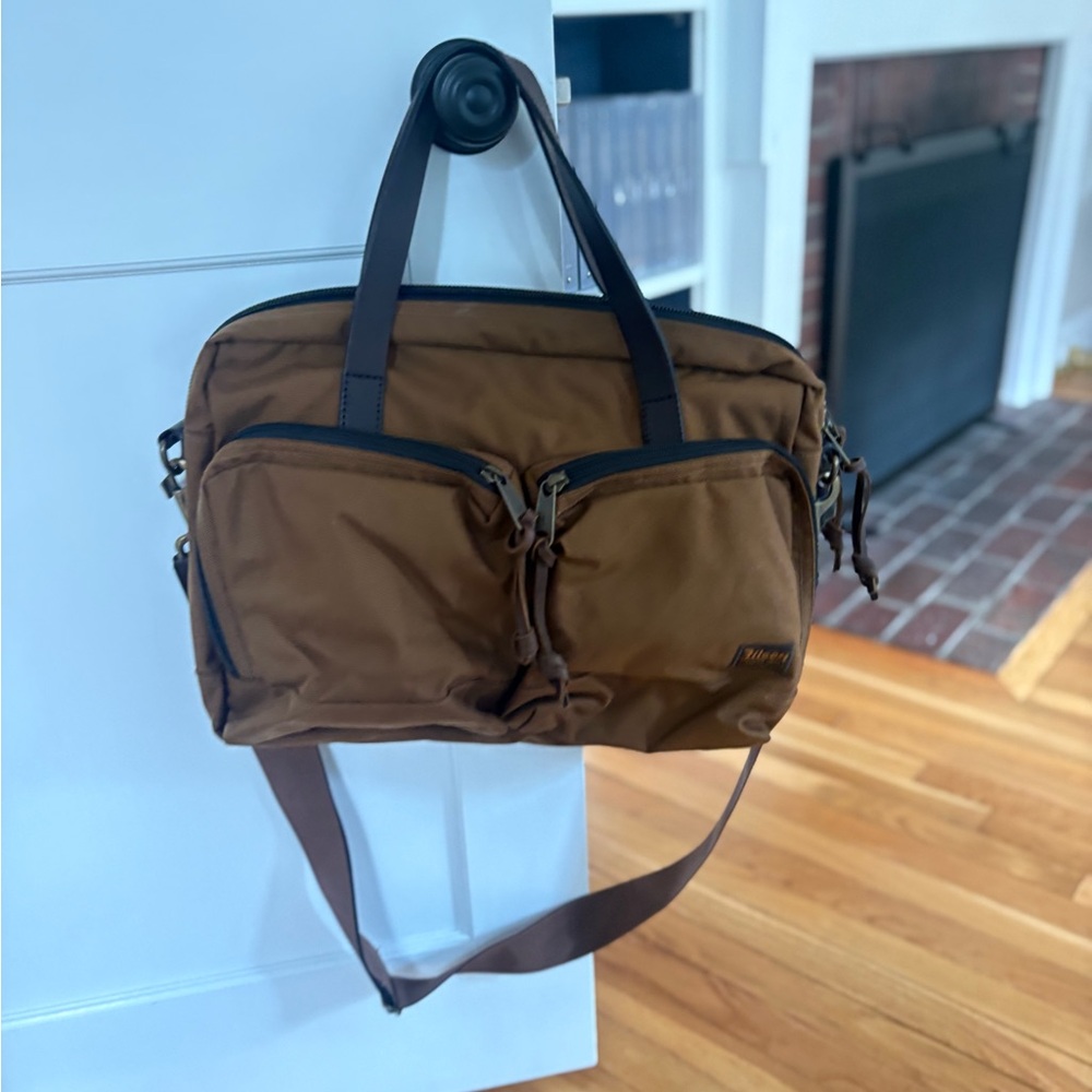 Filson Dryden Bag